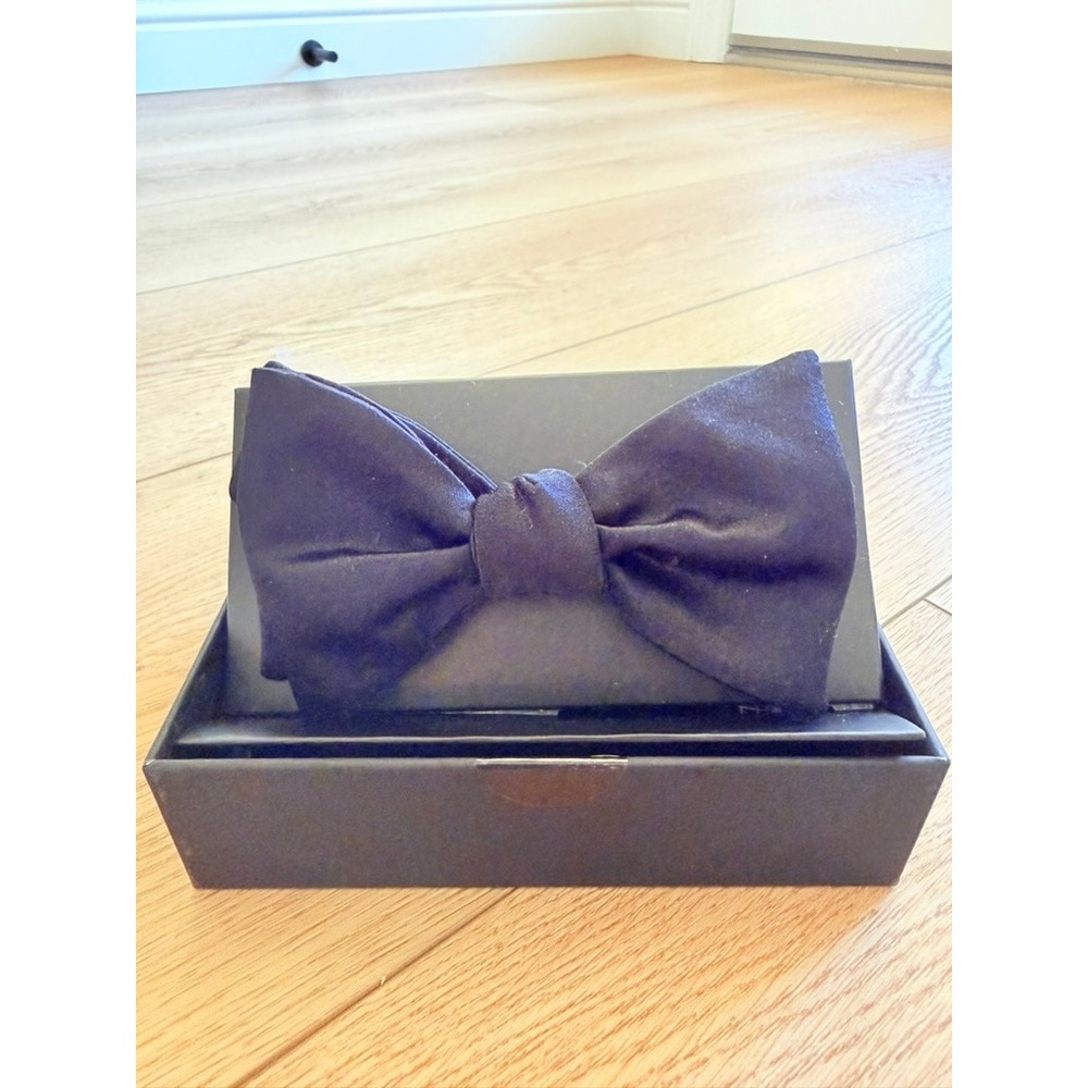 Ted Baker London Mens Black Silk Blend Self-Tie Bow Tie NIB